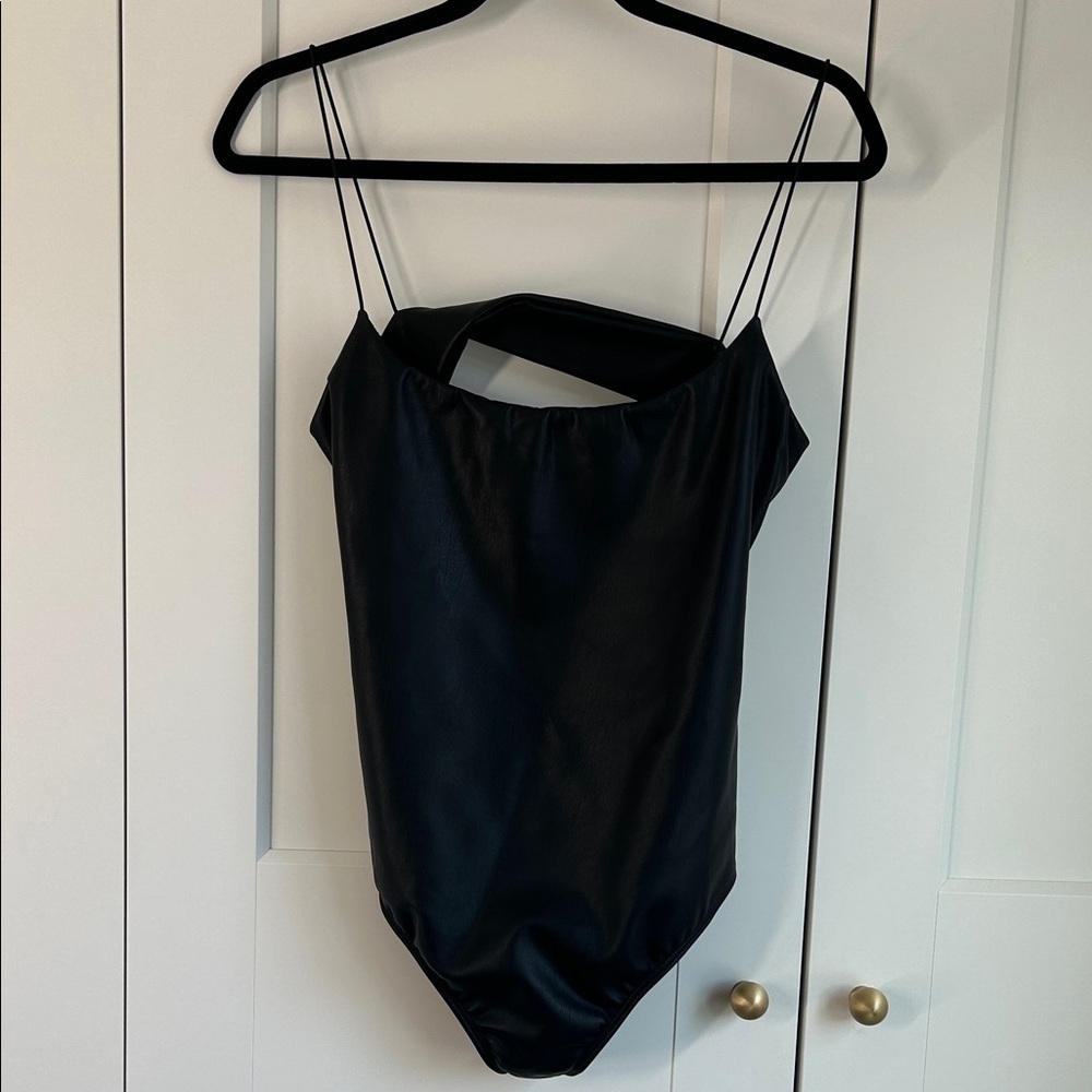 Alix NYC Horst Faux Black Leather Cami Bodysuit | L - Picture 4 of 7